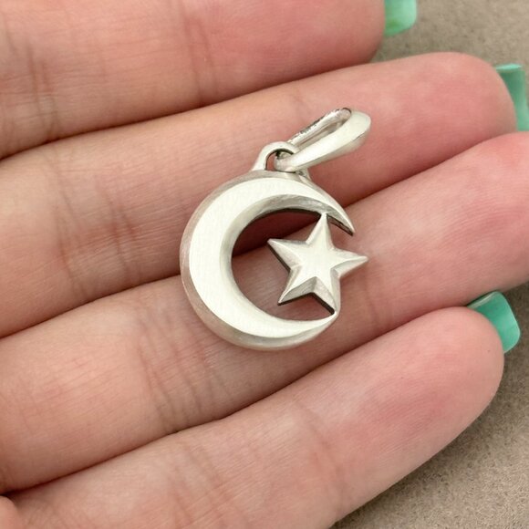 David Yurman .925 Sterling Silver Men's Star and Crescent Amulet - Picture 3 of 3